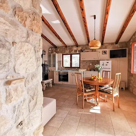 Будинок відпочинку Stone House Angelo - Peace Oasis With Pool Kastel Luksic