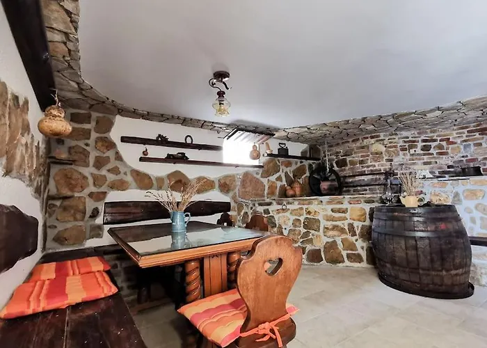 Vakantiehuis Stone House Angelo - Peace Oasis With Pool Kaštel Lukšić